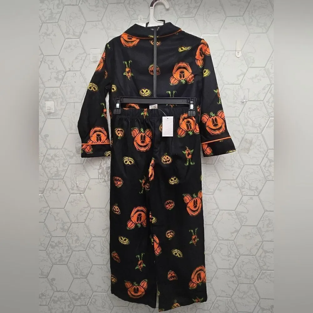 Disney celebrate halloween